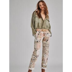 Anthro Pilcro Wanderer Utility Pants Womens Size 25 Printed Straight Leg Cropped